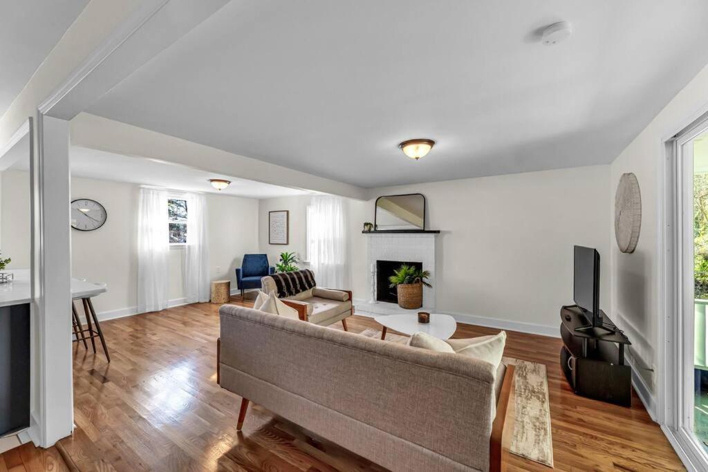 Fully Renovated 4 Bed Buena Vista House Near Wfu Villa Winston-Salem Kültér fotó